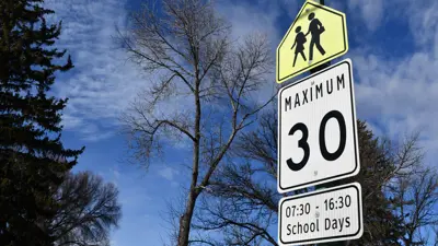 School Zone Sign Harmonized school days 30kms